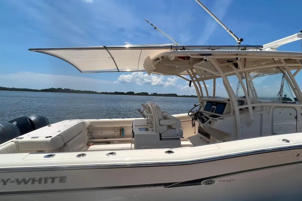 2014 Grady-White Canyon 336 thumbnail 2