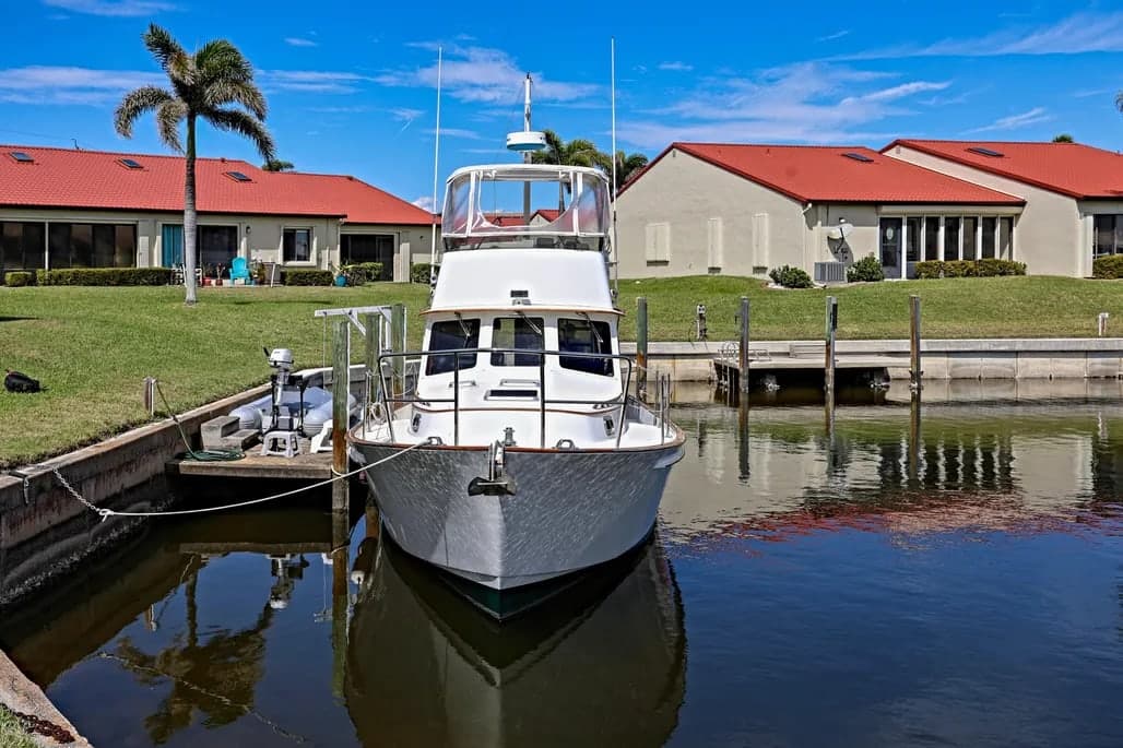 2000 Legacy Flybridge Downeast