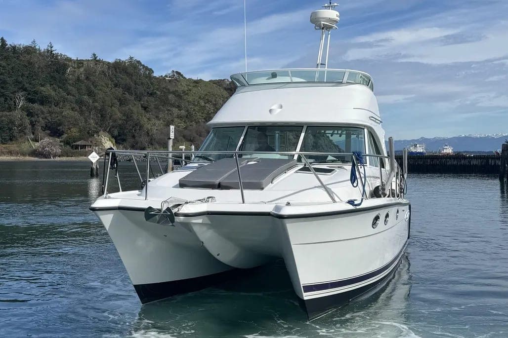 2005 Glacier Bay 3490 2005 Glacier Bay 3490 Ocean Runner thumbnail 1