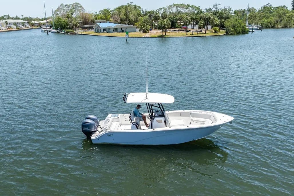 2022 Sea Fox 268 Commander thumbnail 1