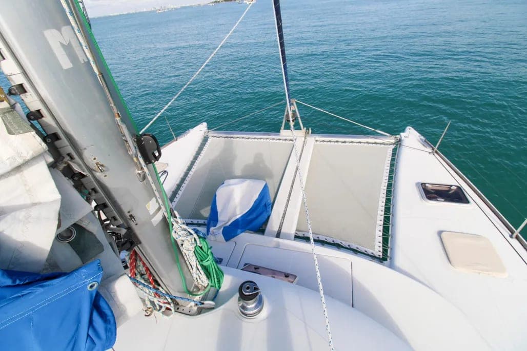 2002 Lagoon 410 thumbnail 2