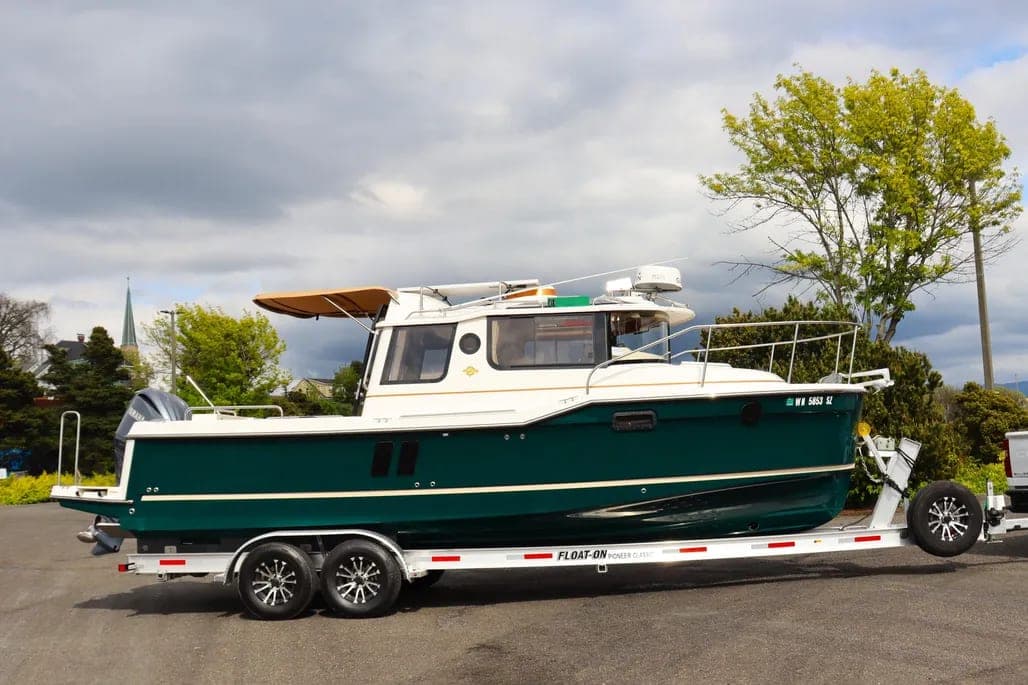 2022 Ranger Tugs R-25