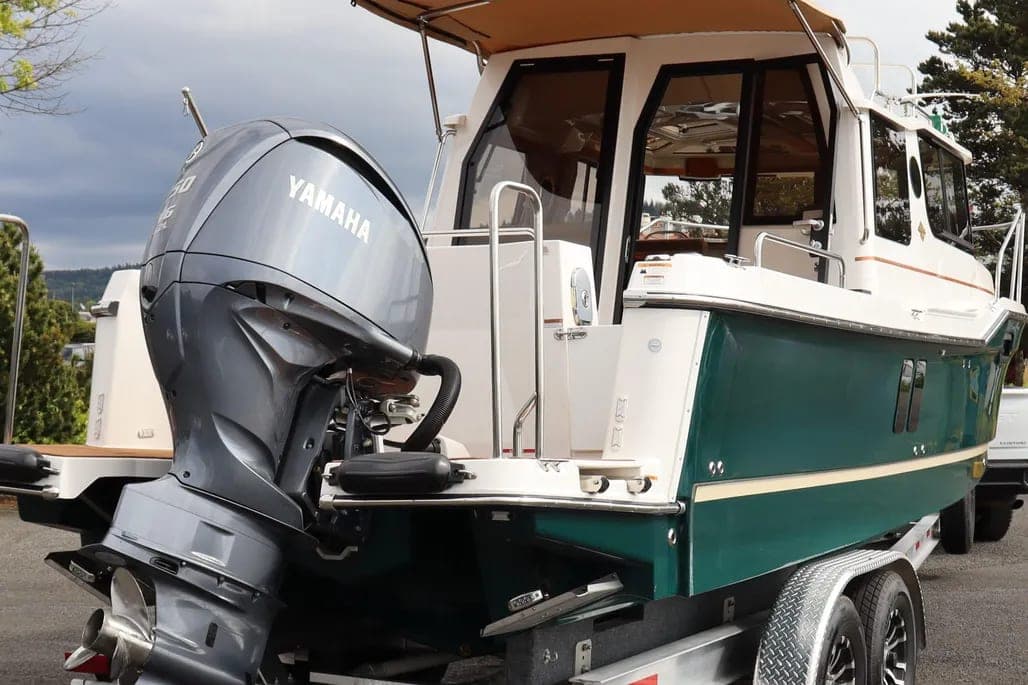 2022 Ranger Tugs R-25 thumbnail 2