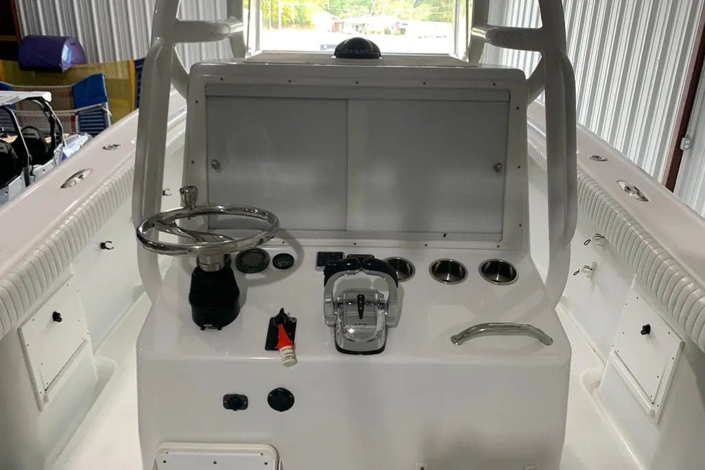 2009 Yellowfin 34 thumbnail 2