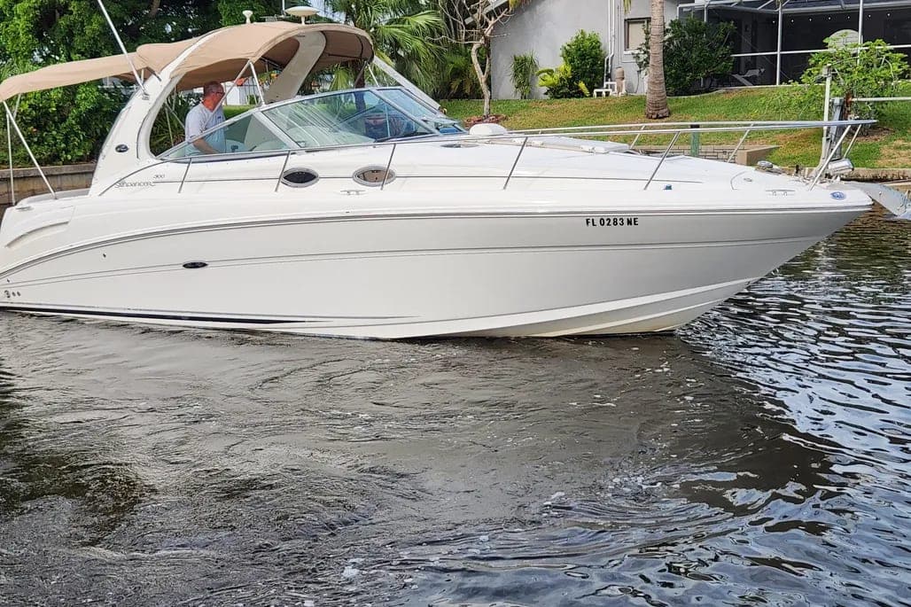 2005 Sea Ray 300 Sundancer