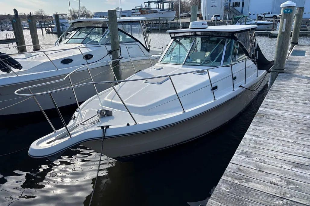 2001 Pursuit 3000 Express