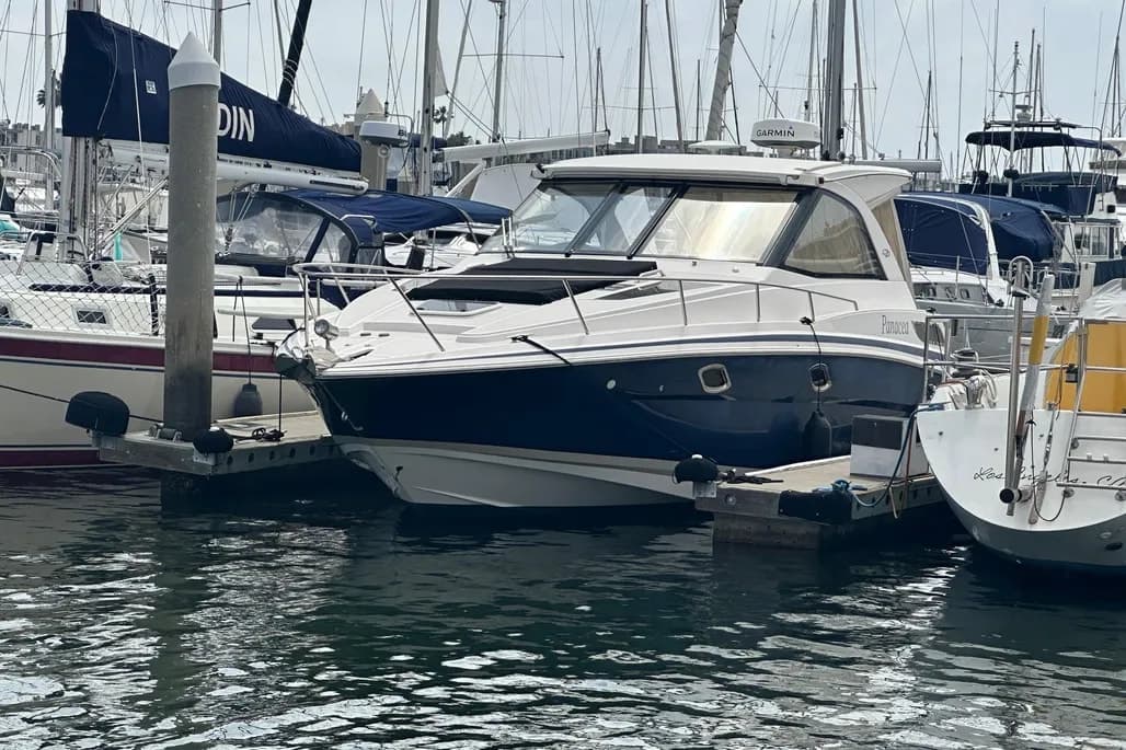 2015 Regal 35 Sport Coupe thumbnail 1