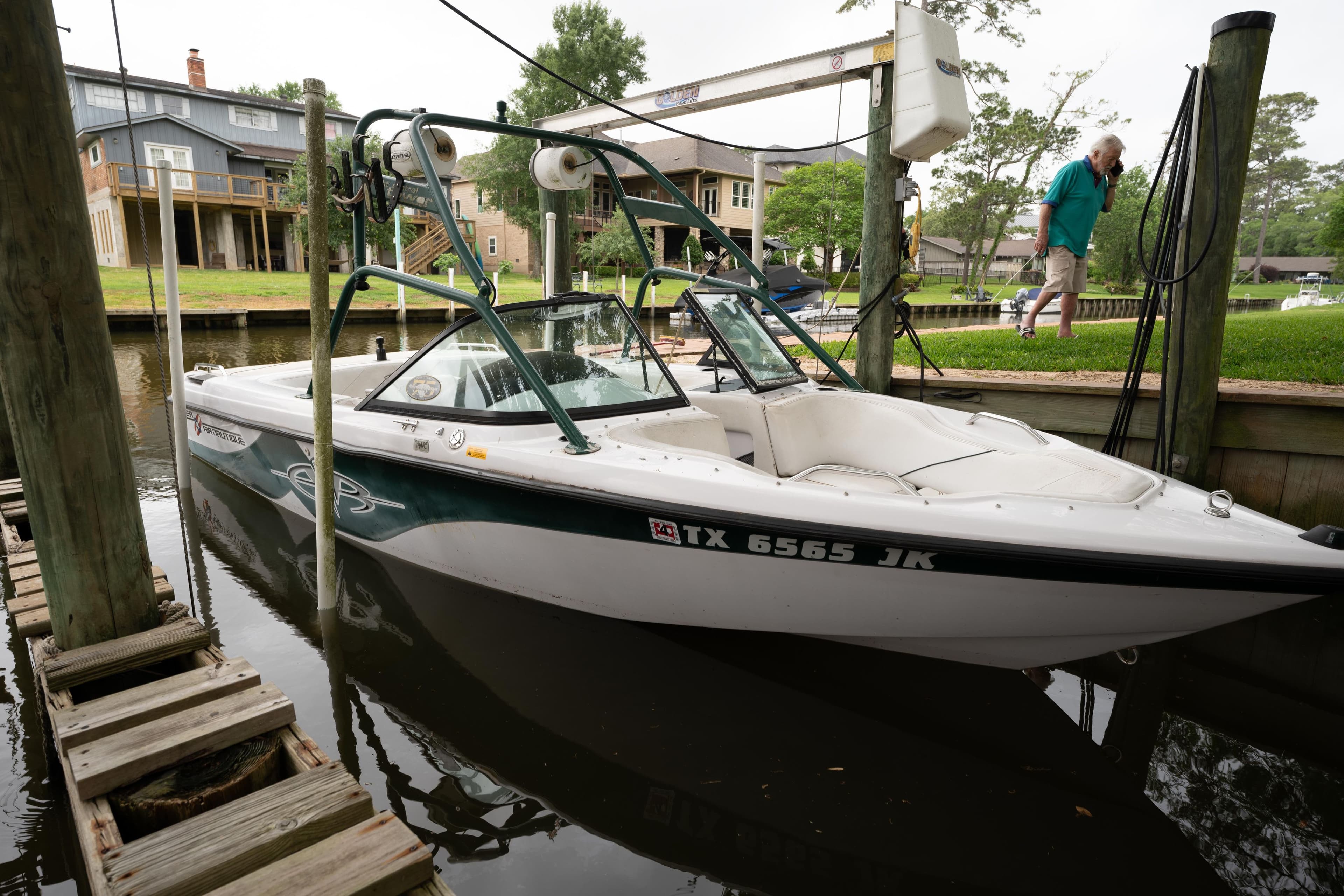 2000 Air Nautique 210 Super