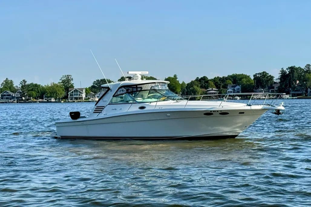 1998 Sea Ray 370 Express Cruiser