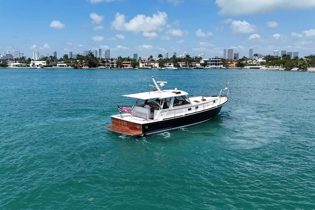 1999 Grand Banks 49 Eastbay HX thumbnail 2