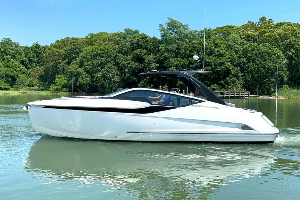 2023 Fairline F//Line 33