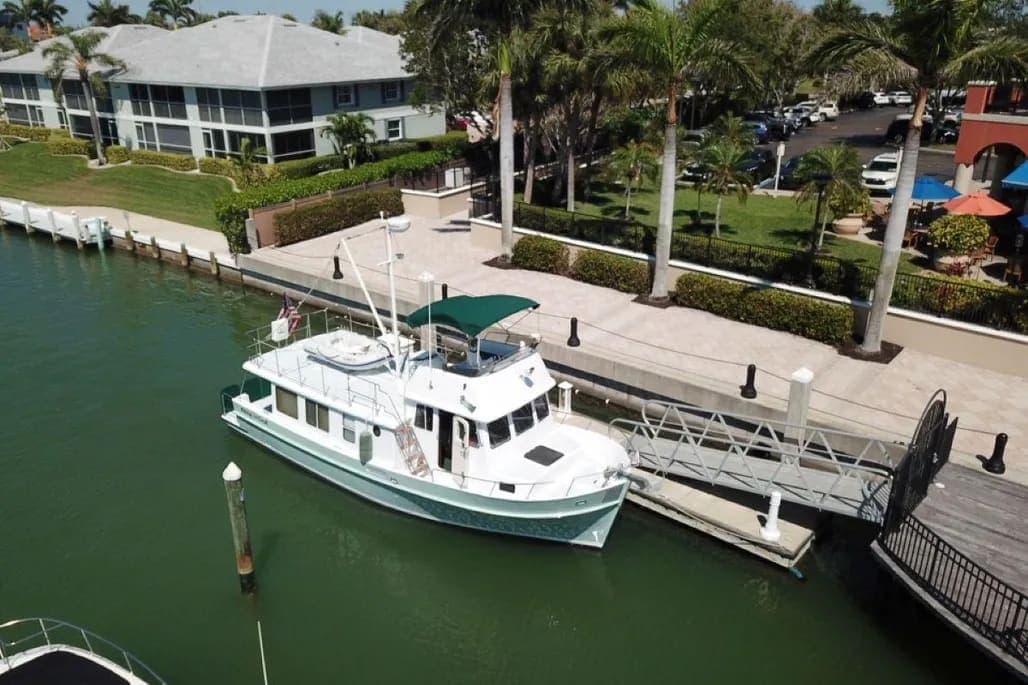 2000 Pacific Trawler 40 Flybridge thumbnail 2