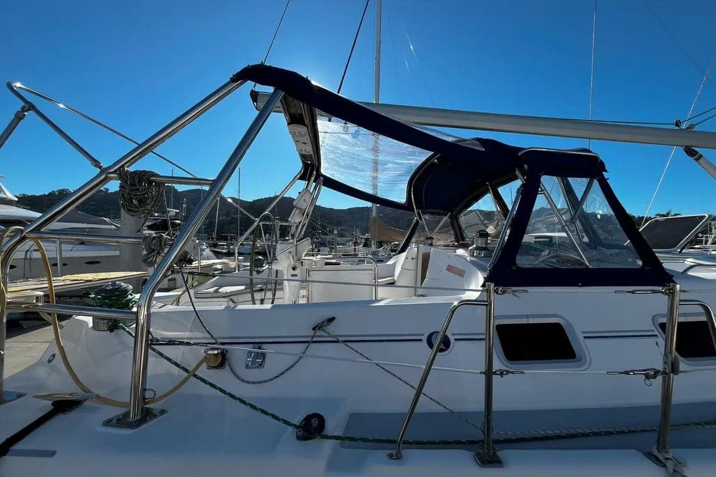 2005 Hunter 41 thumbnail 1