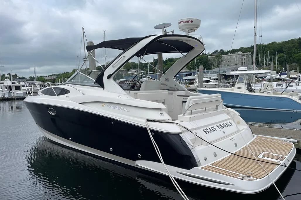 2007 Regal 3360 Window Express