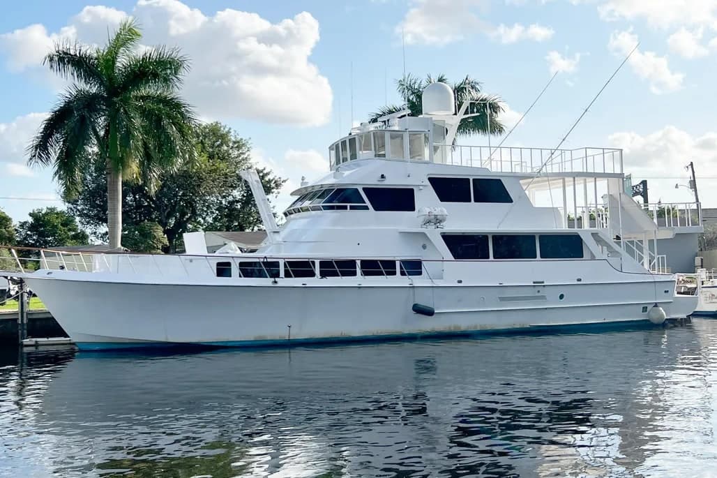 1983 Knight & Carver Custom Trideck