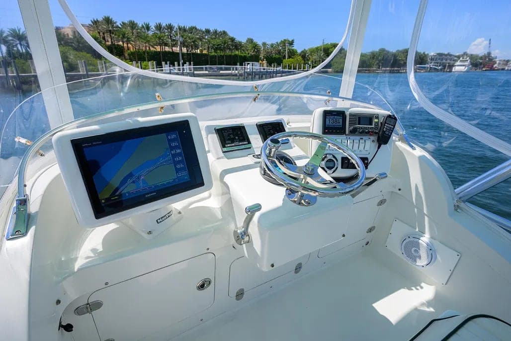 1979 Bertram 31 Flybridge Cruiser thumbnail 2