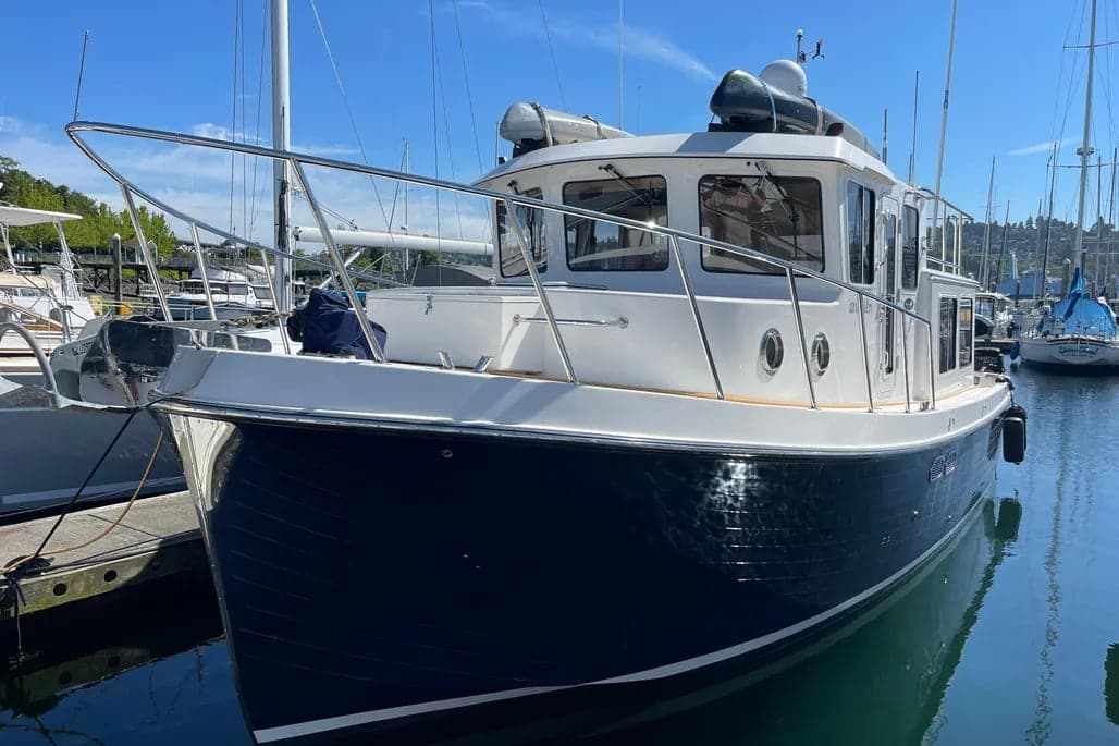 2005 American Tug 34 thumbnail 1