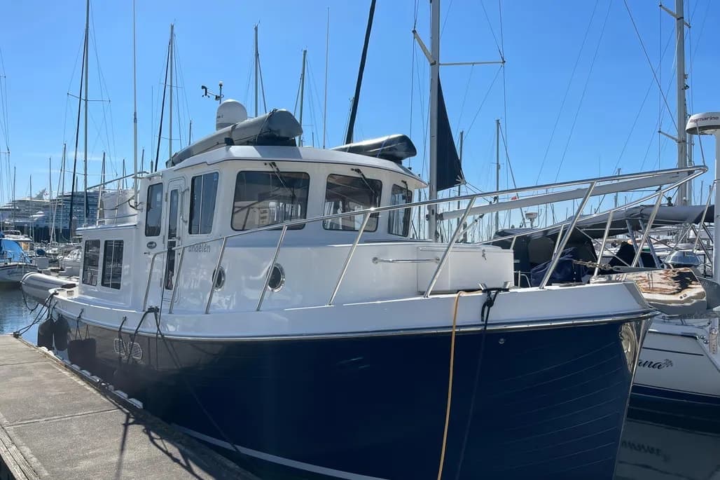 2005 American Tug 34 thumbnail 2