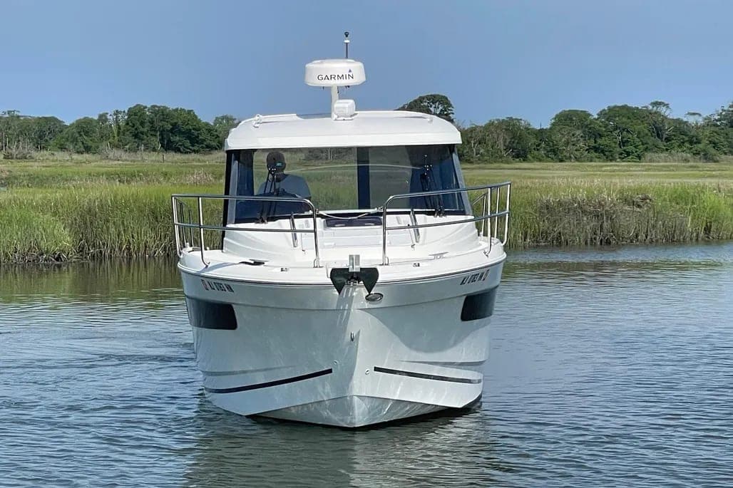 2019 Jeanneau NC 895 thumbnail 1