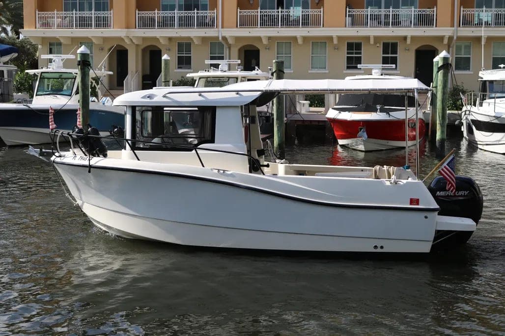 2019 Quicksilver 605 Pilothouse thumbnail 1