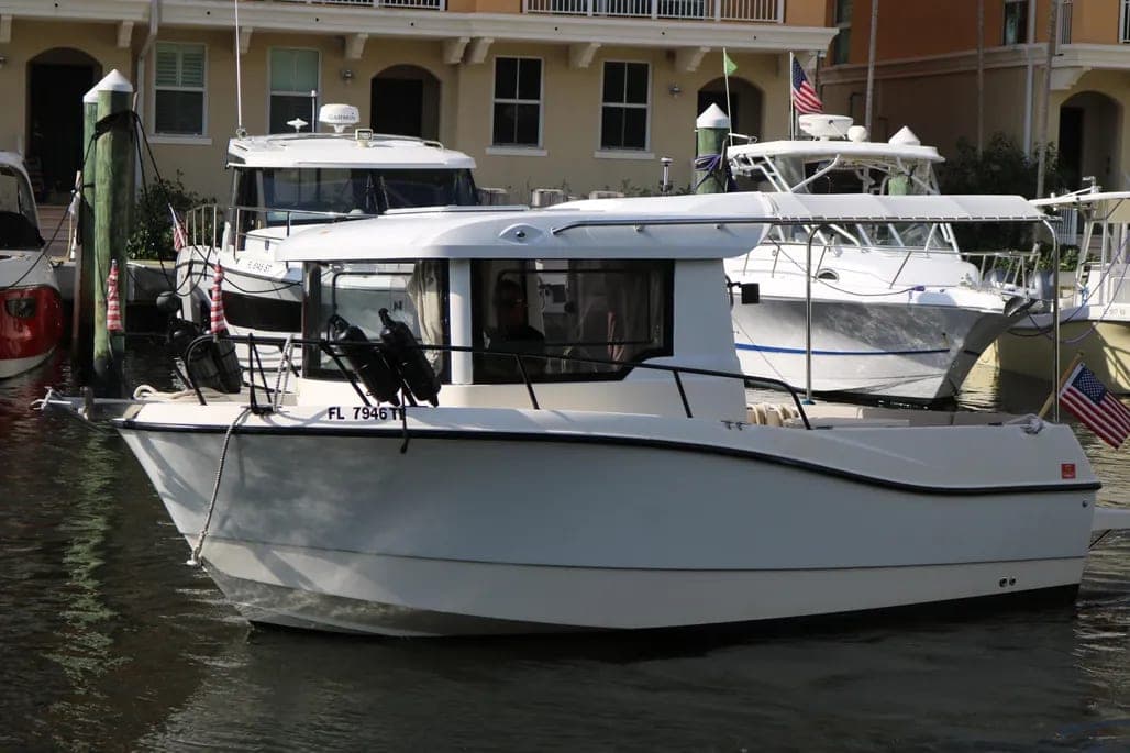 2019 Quicksilver 605 Pilothouse thumbnail 2