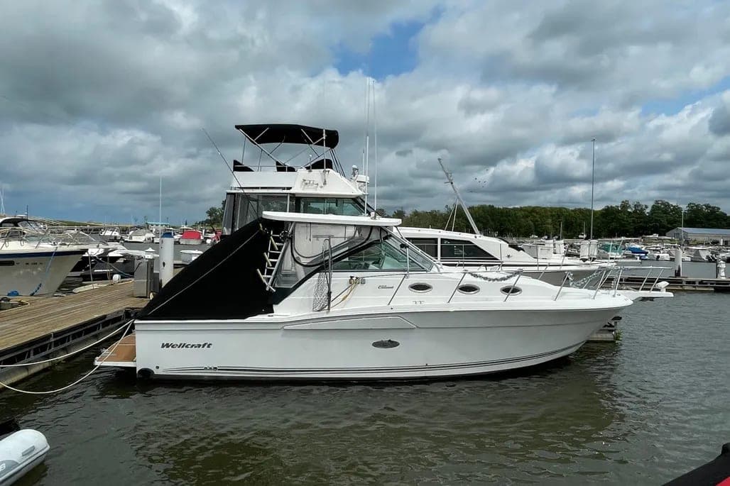 2002 Wellcraft 330 Coastal