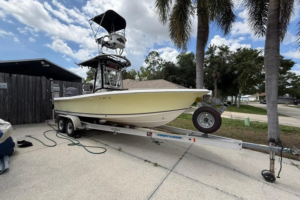 2005 Sea Hunt 22BX