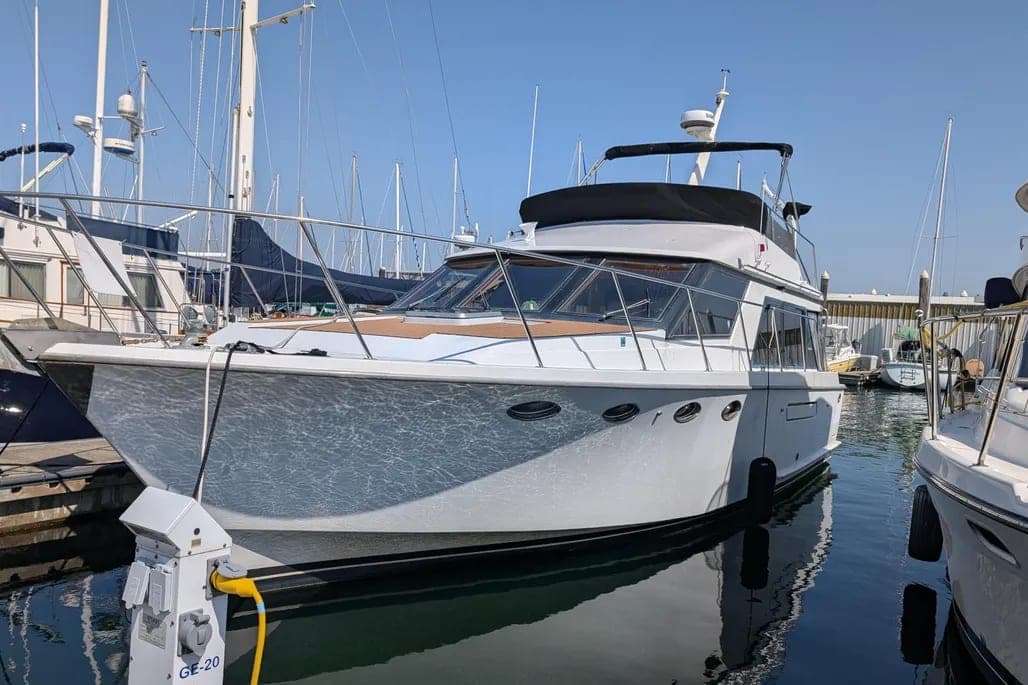 1986 Ocean Alexander 39 Sedan thumbnail 2