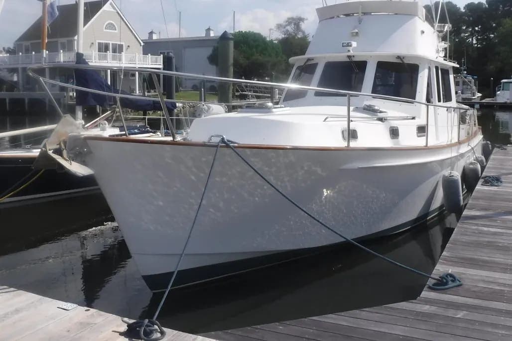 1998 Legacy 40' Flybridge