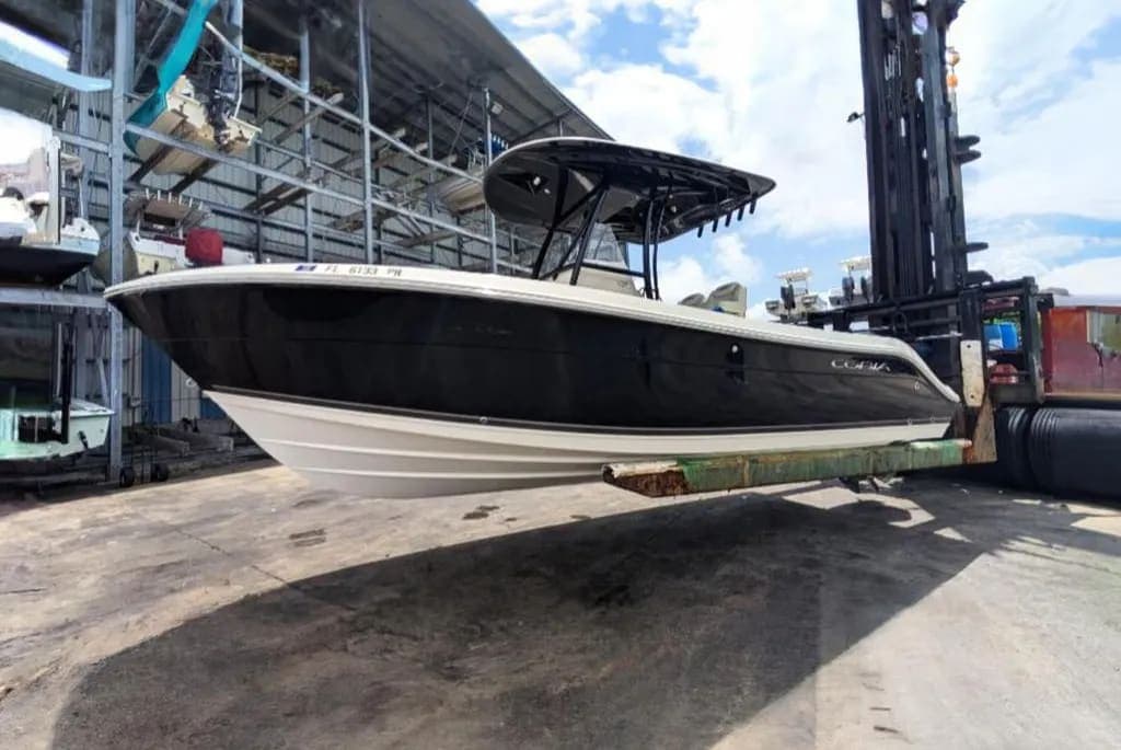 2014 Cobia 237 Center Console