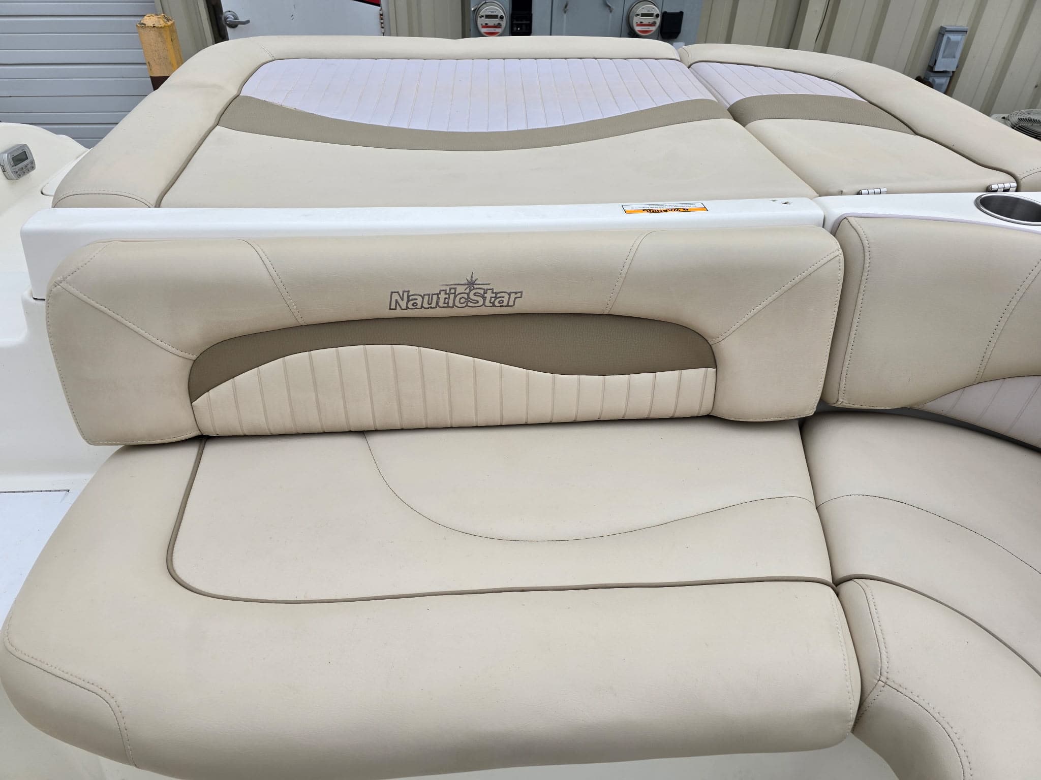 2008 Nauticstar 222SC Sport deck thumbnail 2