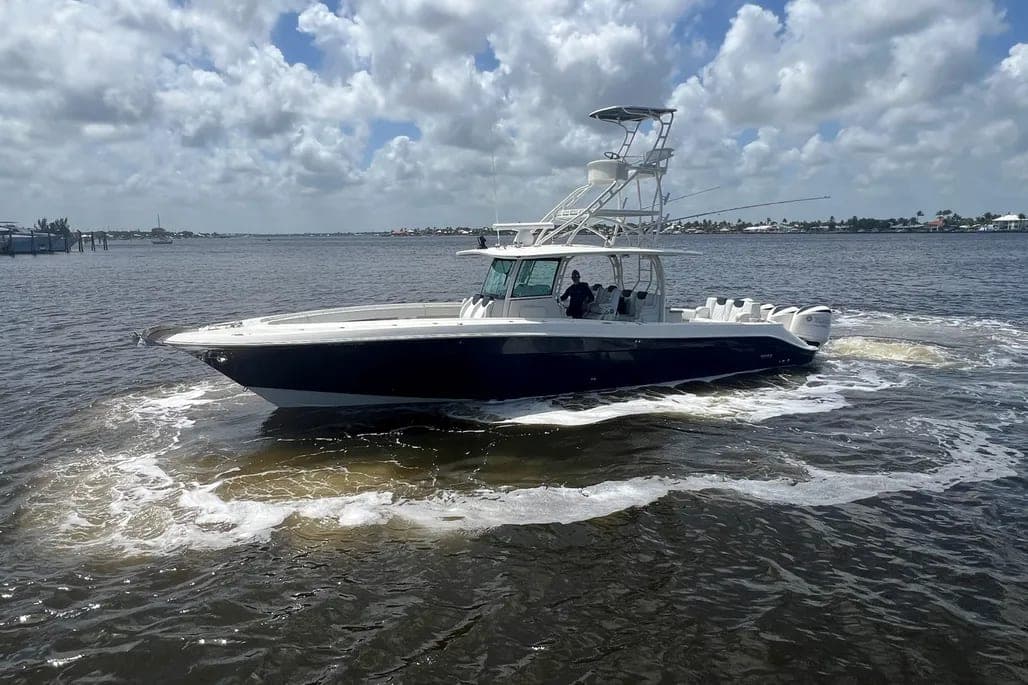 2015 2015 HCB 42 Siesta thumbnail 2