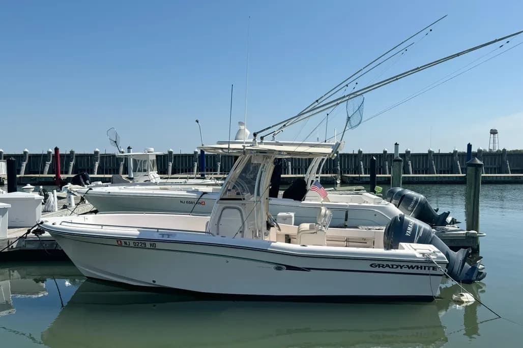 2010 Grady-White 222 Fisherman thumbnail 2