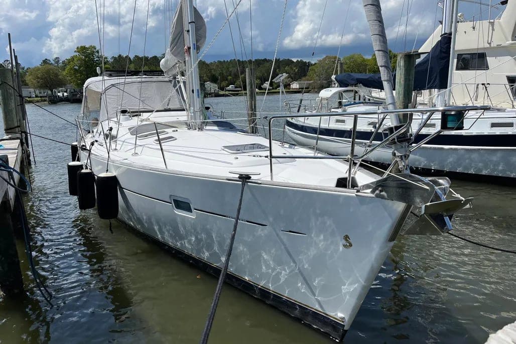 2007 Beneteau 423 thumbnail 1