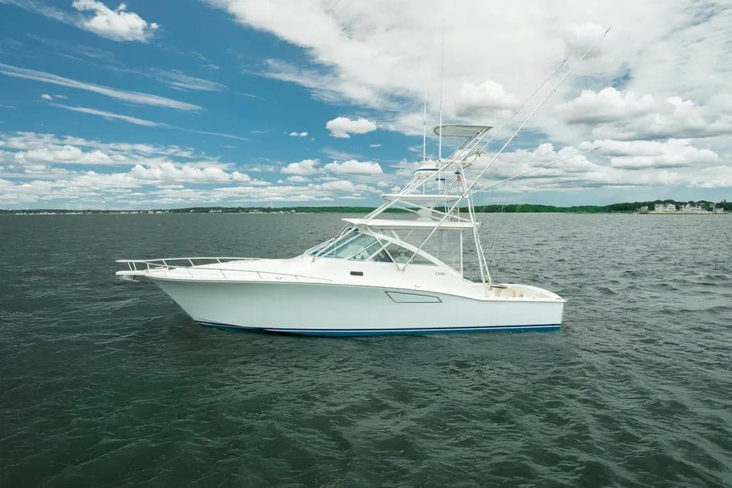 2004 Cabo 40 Express thumbnail 2