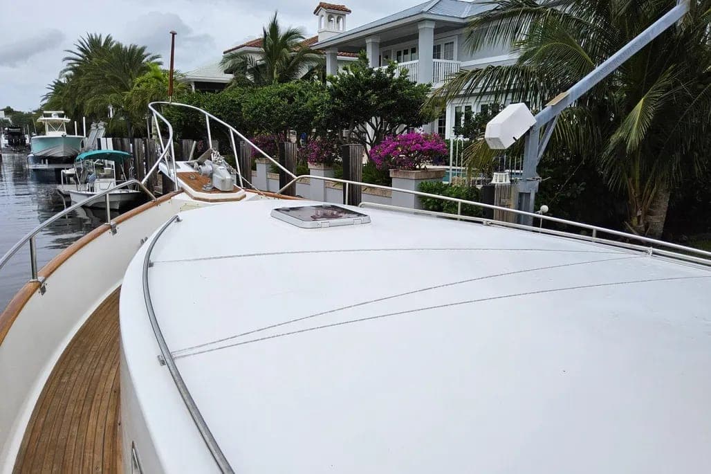 1997 Grand Banks 46 Europa thumbnail 1