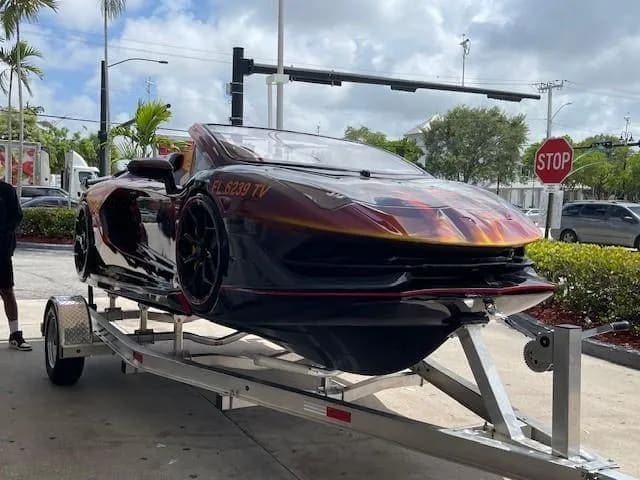 2024 Watersports Car SERIES-L thumbnail 1