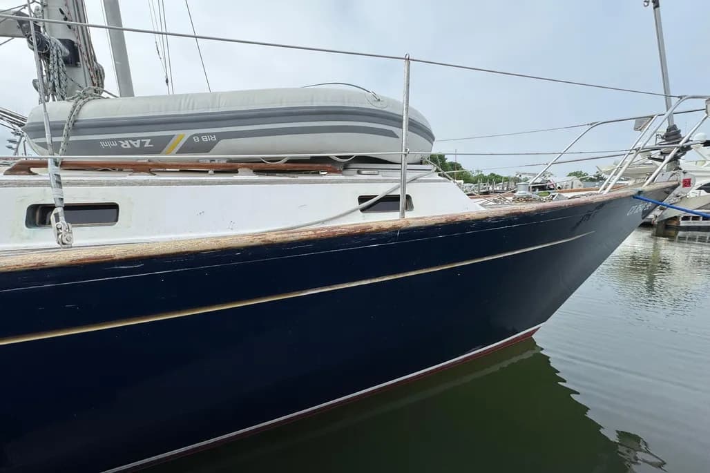 1982 Passport 40 thumbnail 2