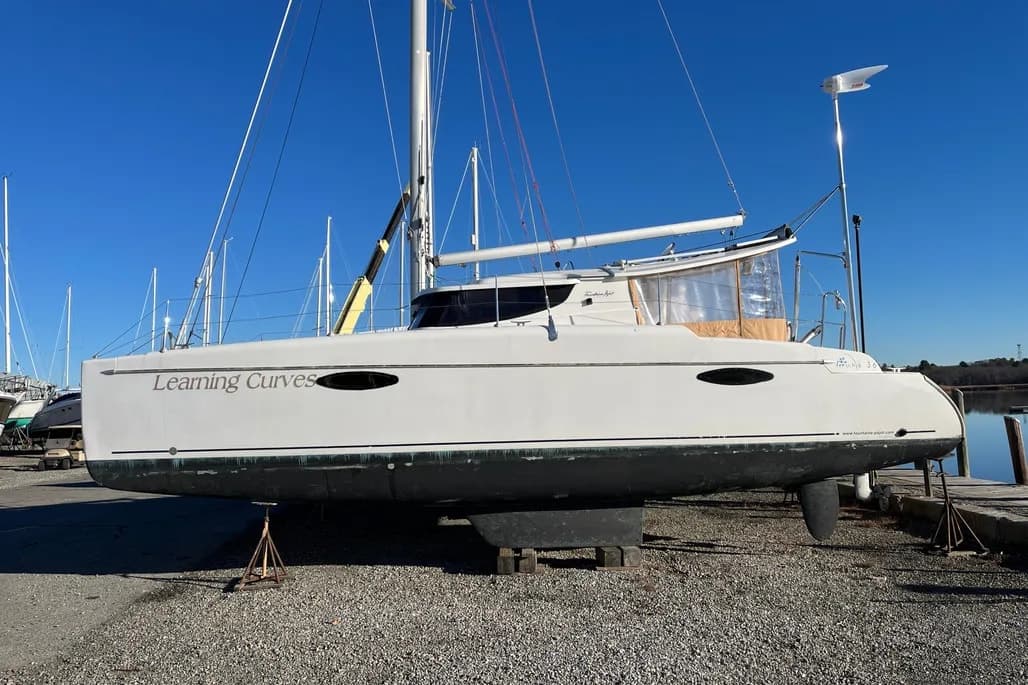 2010 Fountaine Pajot Mahe 36 Evolution thumbnail 1