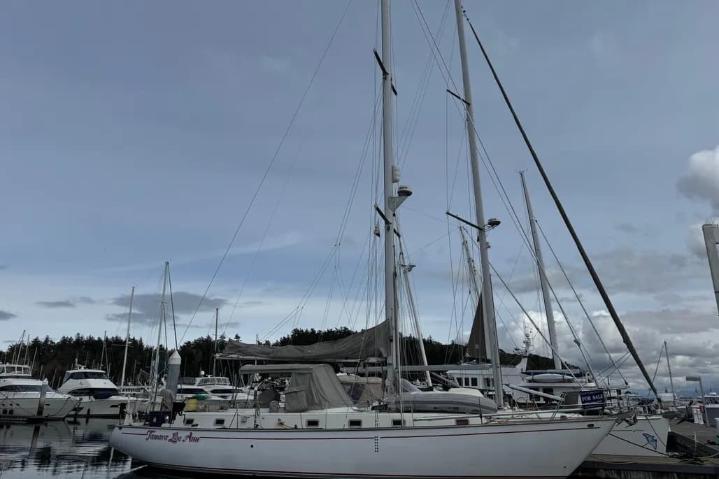 1985 Celestial 48 thumbnail 1