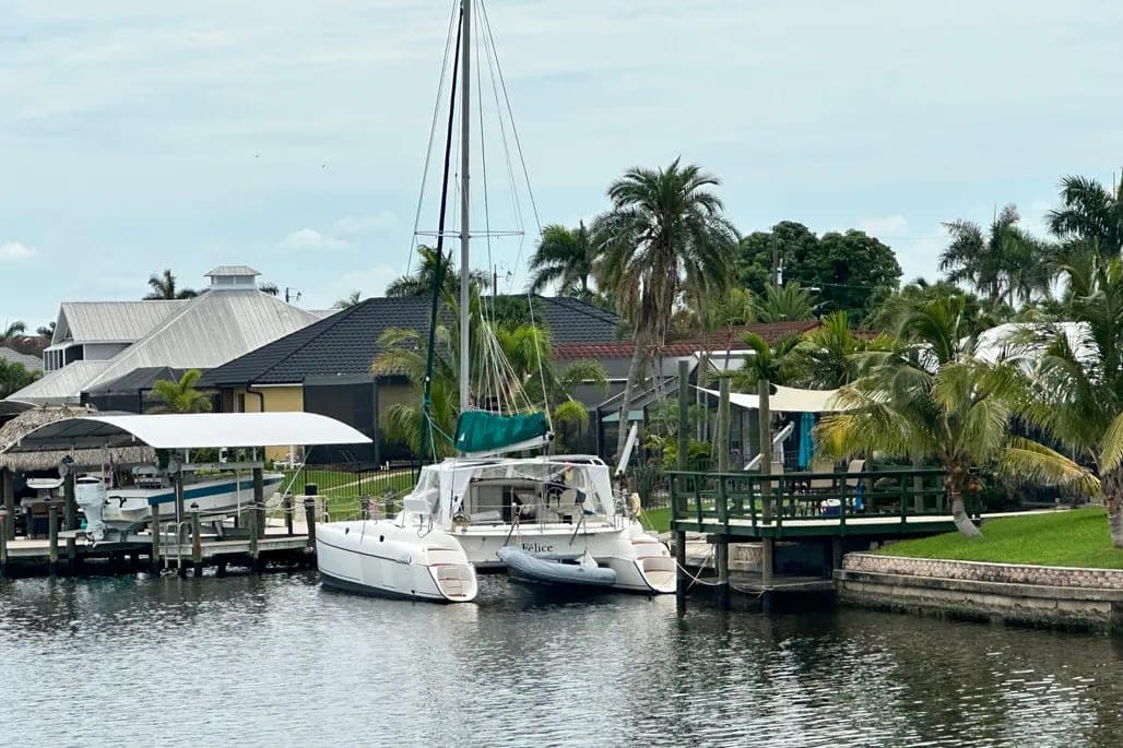 1998 Fountaine Pajot Athena 38 thumbnail 2