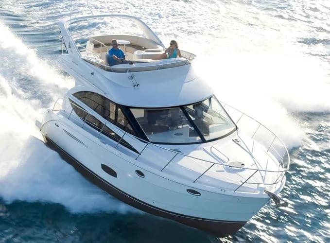 2013 Meridian 391 Sedan thumbnail 1