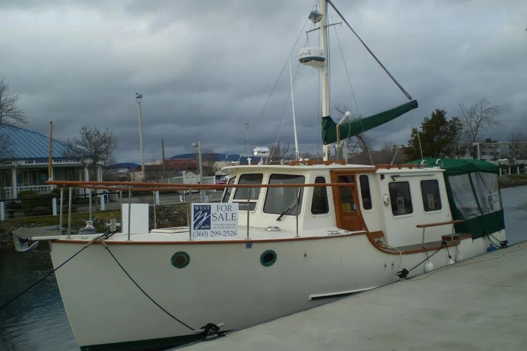2001 Maple Bay 32' Trawler thumbnail 2