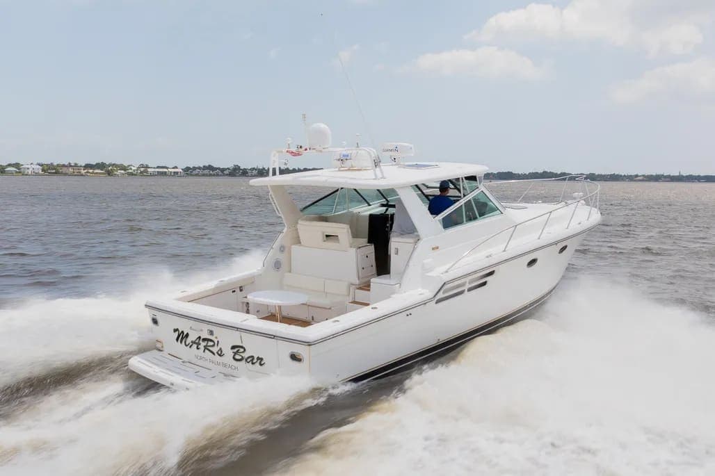 2000 Tiara Yachts Open thumbnail 2