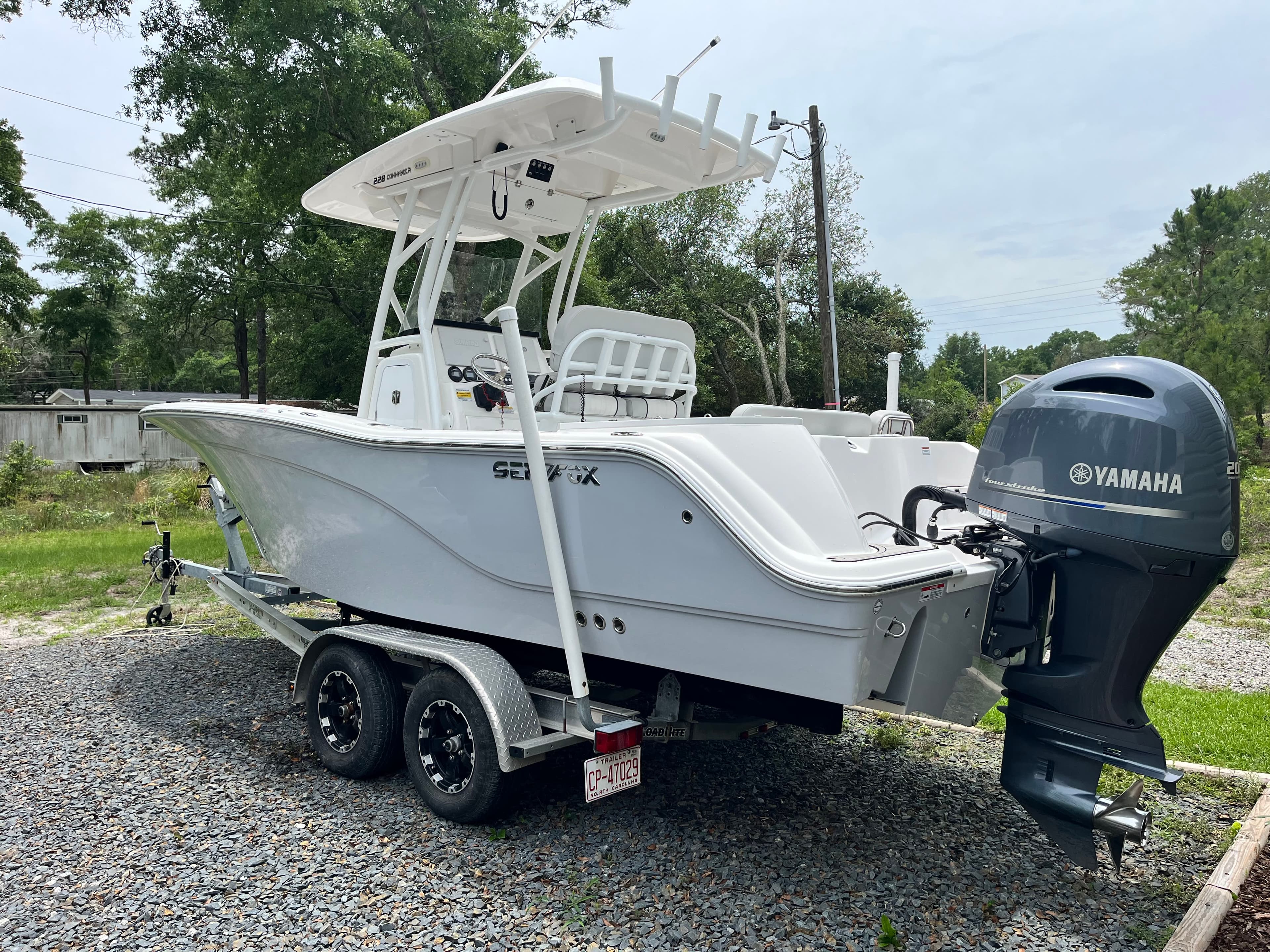 2022 SeaFox 228 Commander