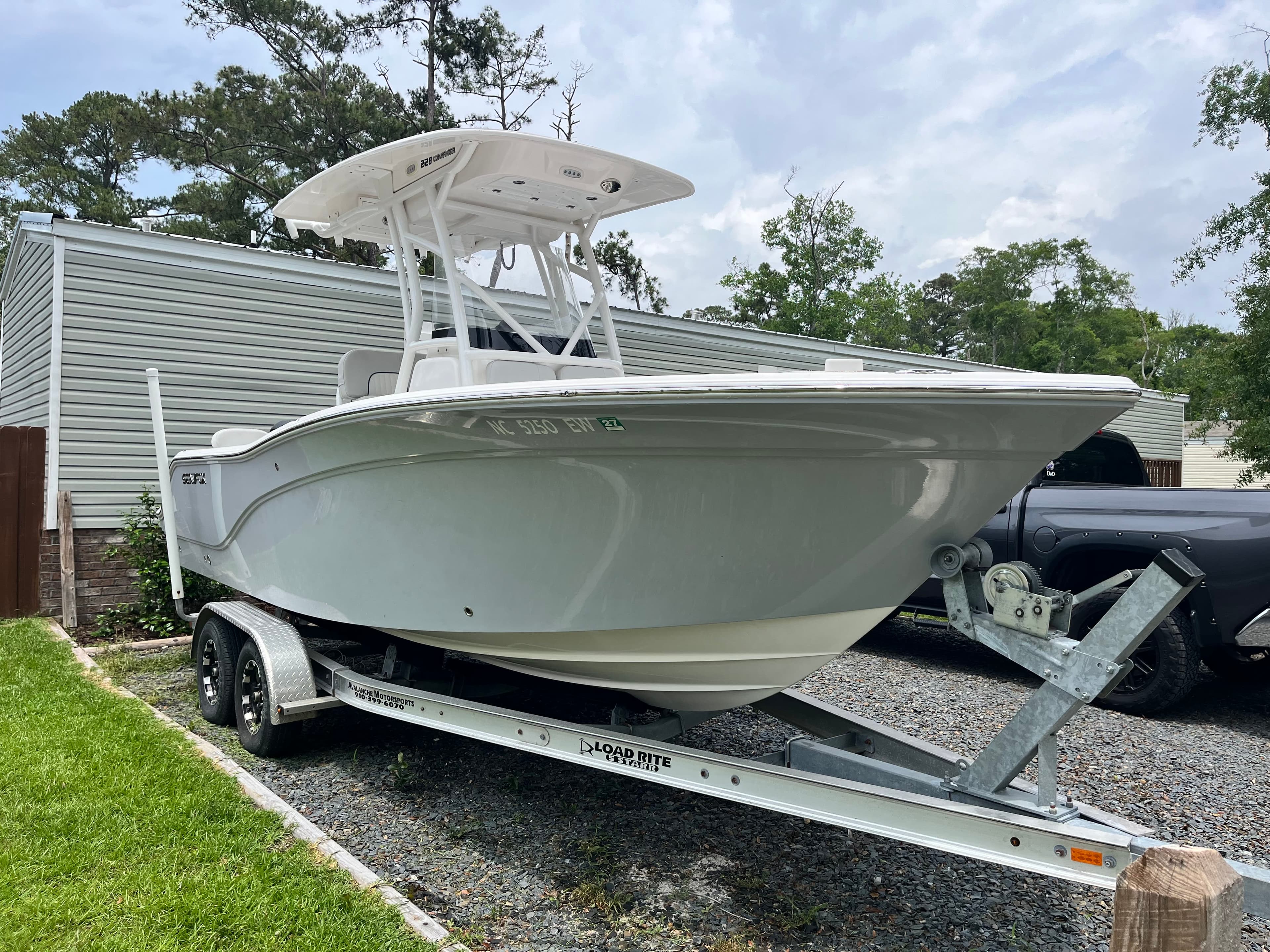 2022 SeaFox 228 Commander thumbnail 2