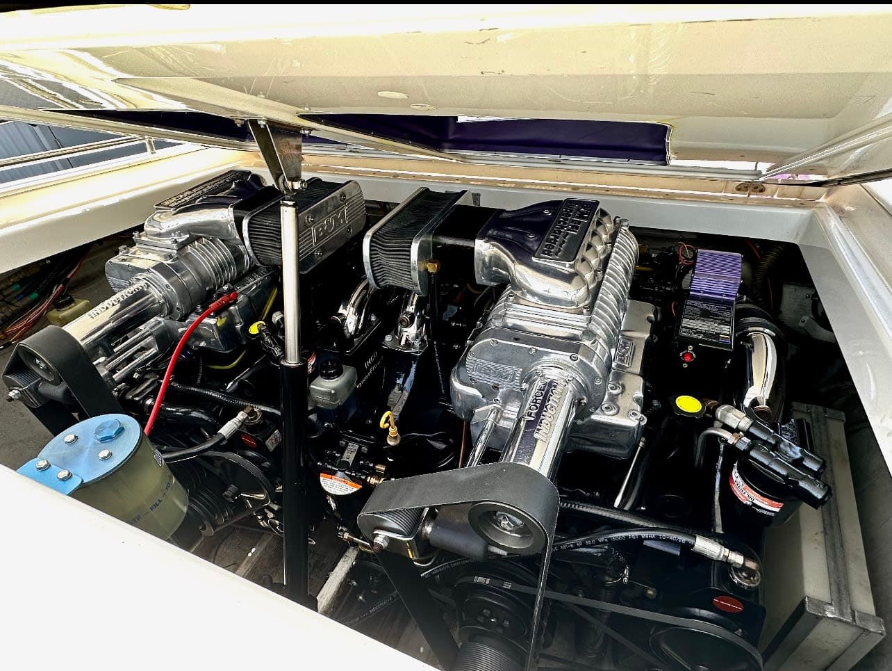 1996 Fountain Fever Fountain Fever - Twin 502s with Blowers thumbnail 1