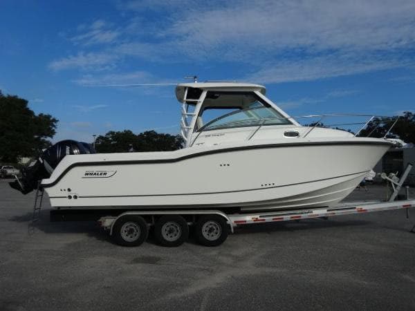 2015 Boston Whaler 285 Conquest thumbnail 2