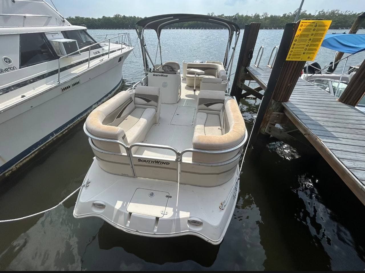 2009 Bennington Southwind thumbnail 1