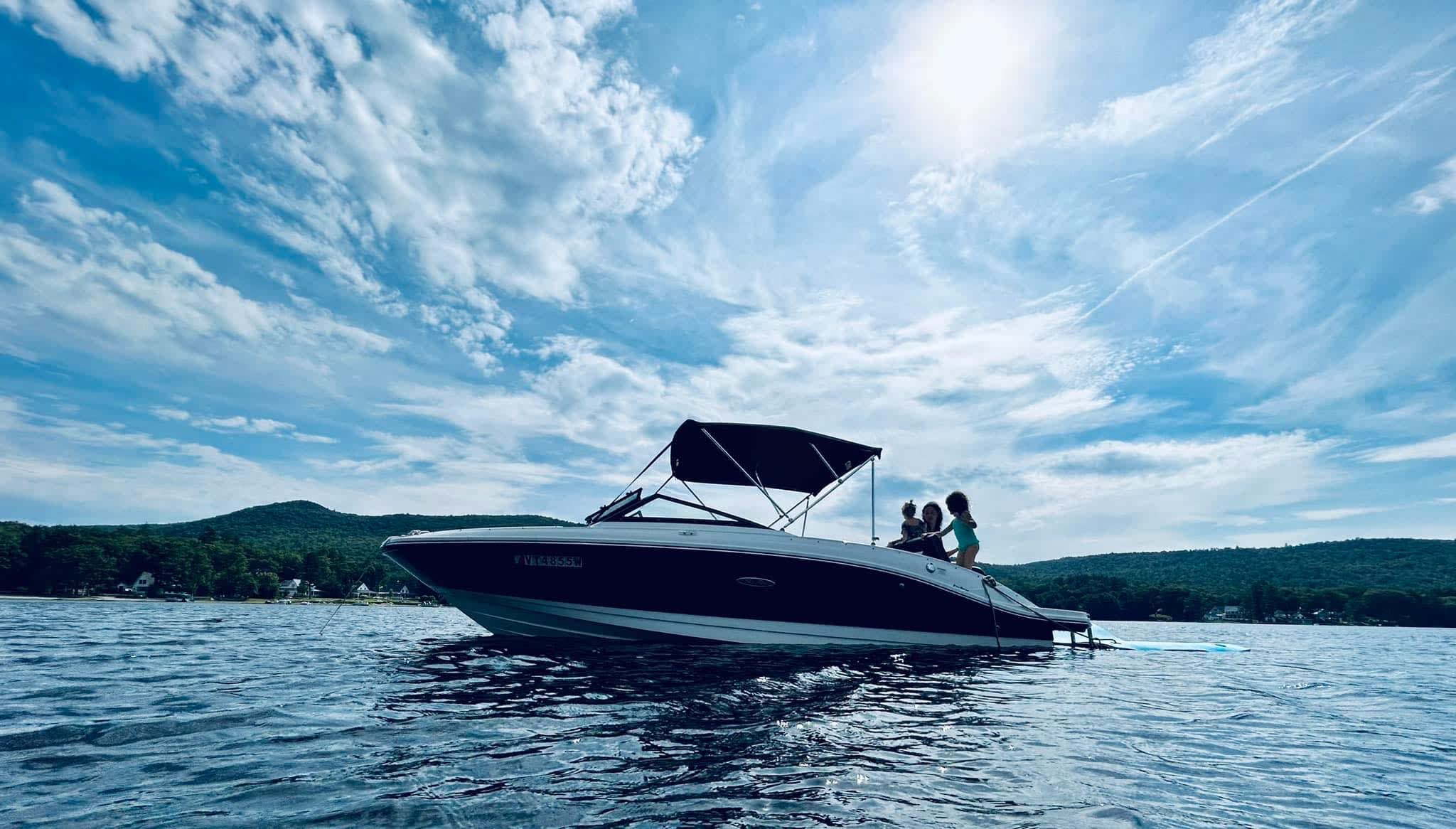 2018 Sea Ray SPX210